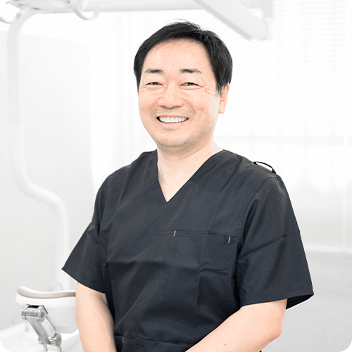 あだちスマイル歯科クリニック藤枝駅前 院長 安達弘太